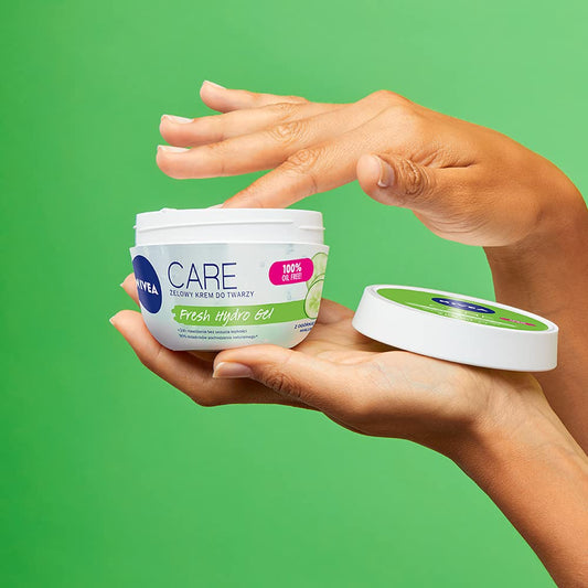 NIVEA CARE 7 en 1 Hidrogel facial ultraligero rejuvenecedor de ácido hialurónico, hidratación de 48 horas, 100 ml