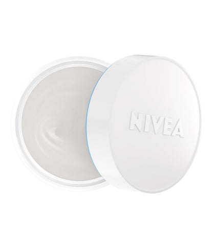 NIVEA Crema de Día Refrescante - Crema Facial Hidratante - Refresca e Hidrata la Piel - Previene las Manchas - Protección Solar PF30 - Con Vitamina E - Uso Diario - Piel Normal y Mixta -50 ml